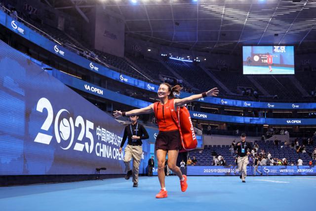 今年辛辛那, 袁悦在第二