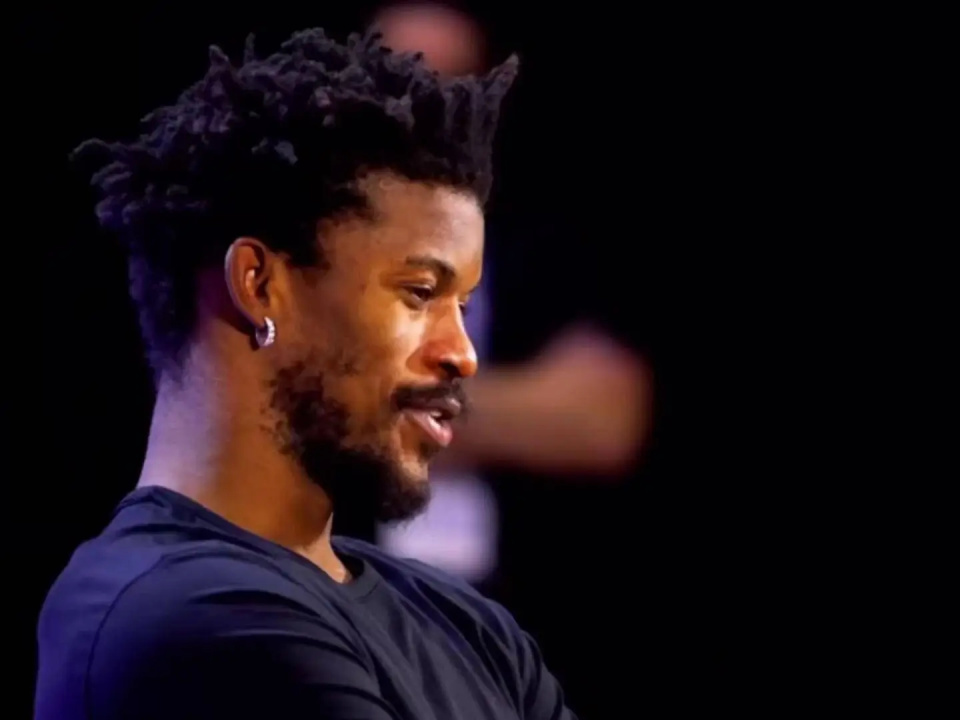 承担起球队, 更衣室, 正式开始 承担起球队, 更衣室, 正式开始